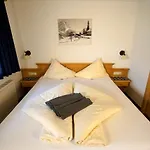 Alpenstern & 3*