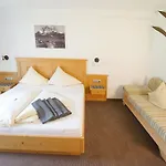 Alpenstern & 3* Lermoos
