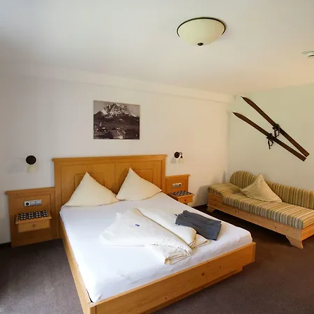 Alpenstern & Lermoos