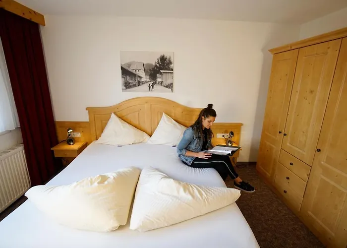 Гостевой дом Alpenstern & Лермос