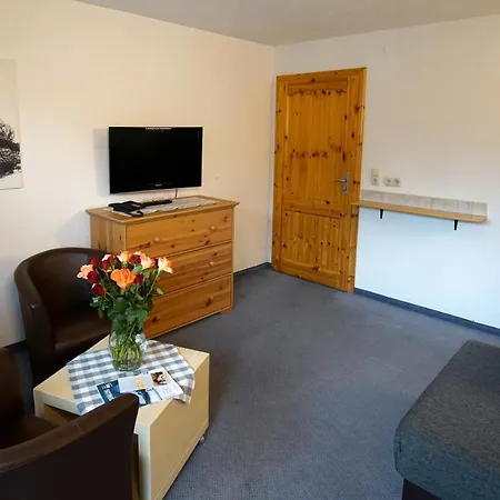 Alpenstern & Πανσιόν 3*