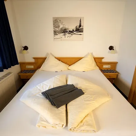 Alpenstern & 3* Lermoos