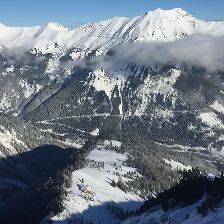 Πανσιόν Alpenstern & 3*