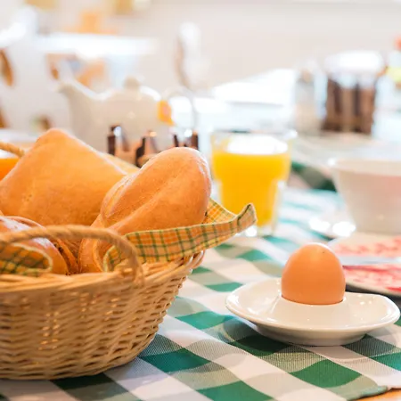 Πανσιόν Alpenstern & 3*