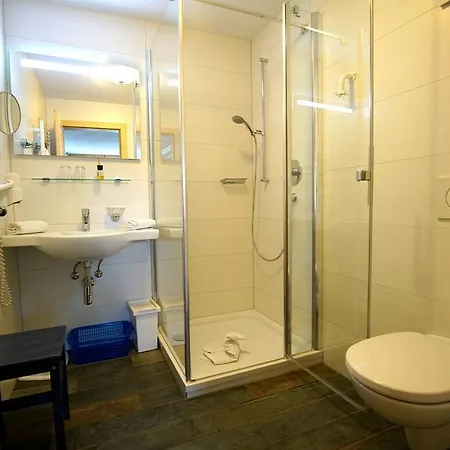 Alpenstern & Πανσιόν 3*