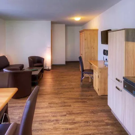 Πανσιόν Alpenstern &