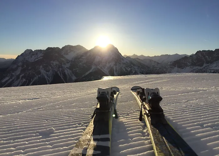 Πανσιόν Alpenstern & Lermoos