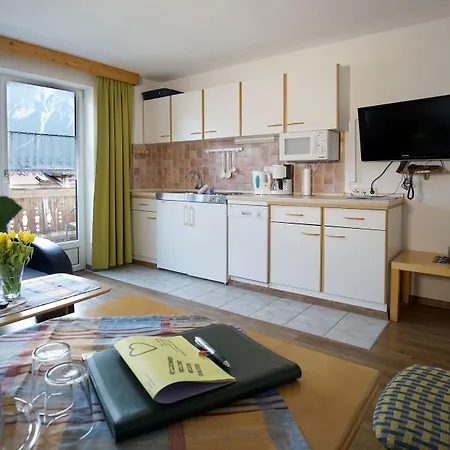 Gasthuis Alpenstern & 3*