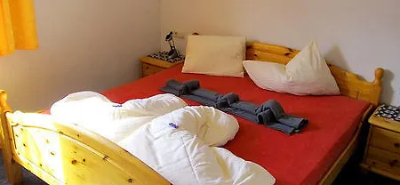 Pensionat Alpenstern & 3*