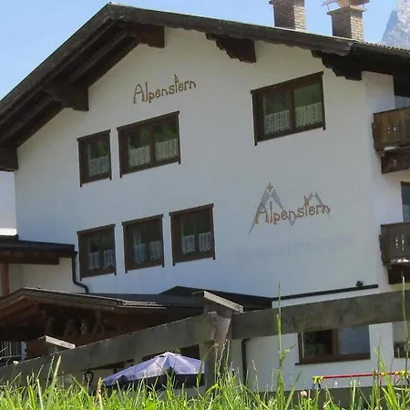 Pensionat Alpenstern &