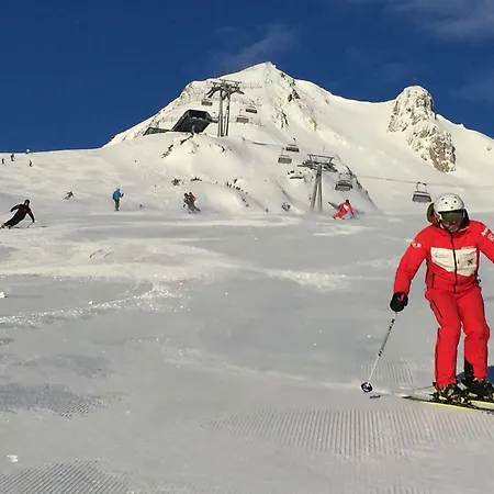 Pensionat Alpenstern & Lermoos